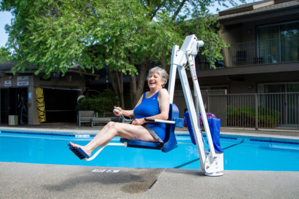 Mighty 400 Pool Lift - Image 2